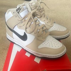 Women’s Dunk High size 6.5